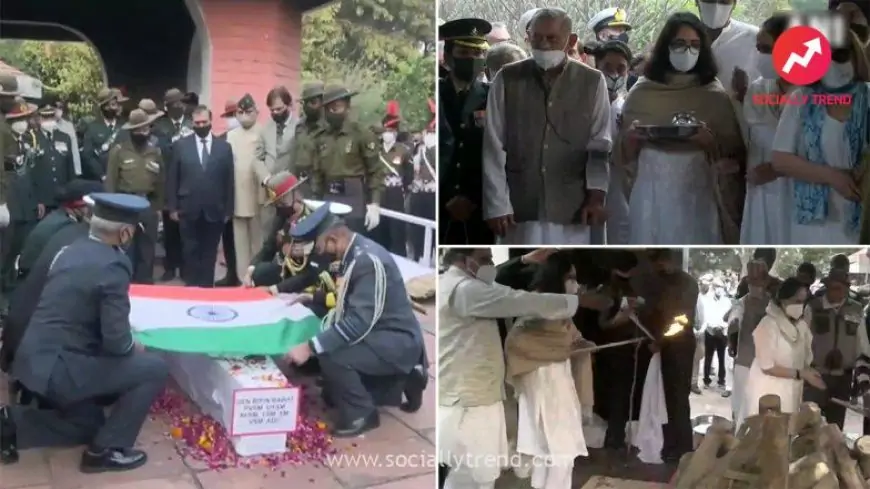 CDS General Bipin Rawat Cremated with Full Military Honours, 17-Gun Salute in Delhi (View Video)