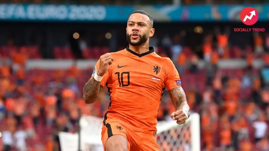 Barcelona Signal Dutch Striker Memphis Depay on a Free Switch, Make Fourth Signing