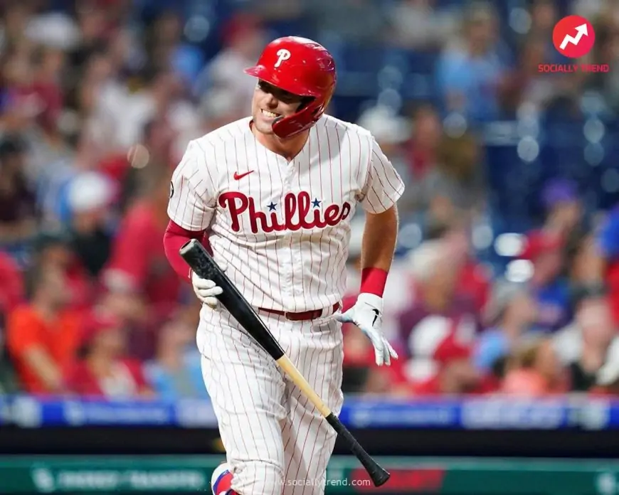 Phillies’ Hoskins out for season with abdominal tear